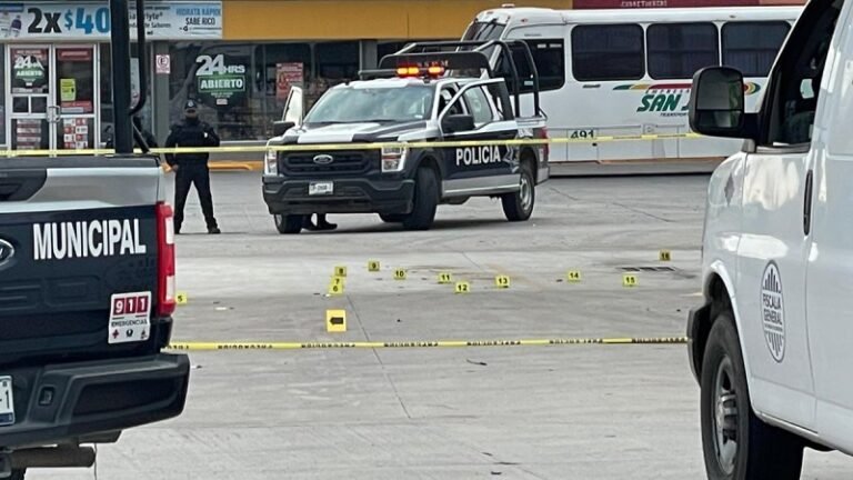 Asaltan con armas de grueso calibre una gasolinera en San Juan del Río, Querétaro