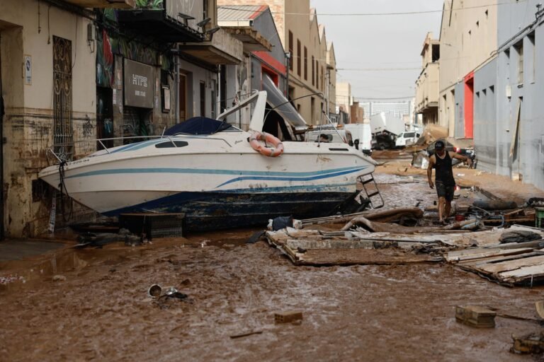 Sube a 158 la cifra de fallecidos en España por el temporal; Valencia es la localidad más afectada