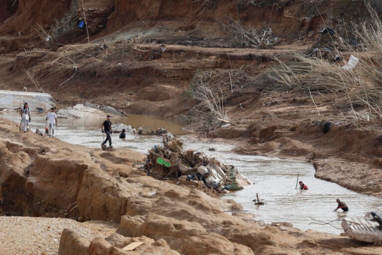 Buque científico buscará desaparecidos en las inundaciones de España