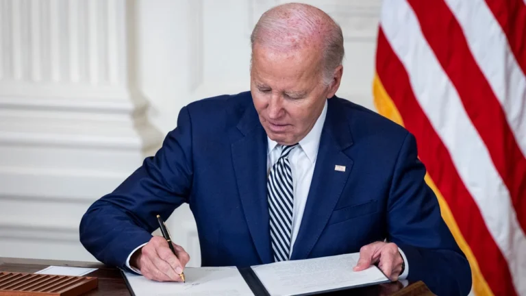 Las políticas de Biden atraen inversiones económicas por valor de 1 bdd