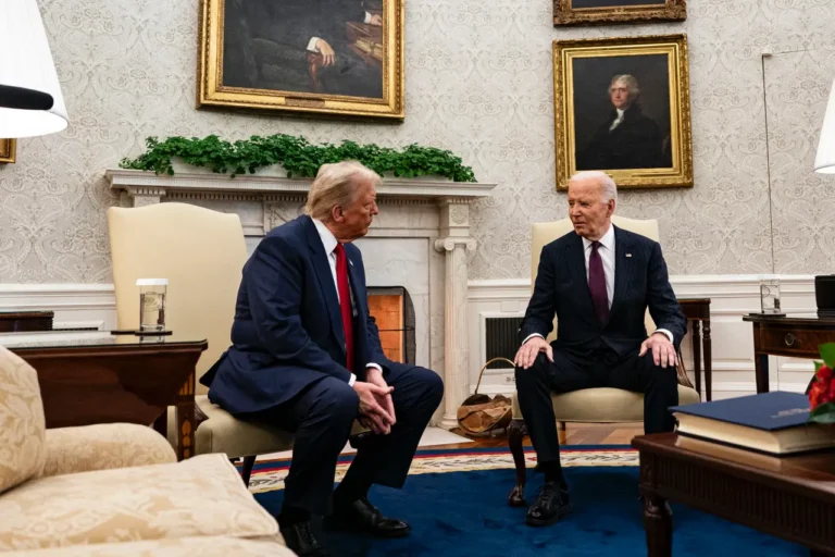 Trump revela que fue ‘muy agradable’ la reunión con Biden para preparar la transición