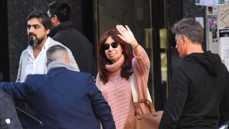 Cristina Fernández propone reformar la Constitución argentina y niega pacto con Milei