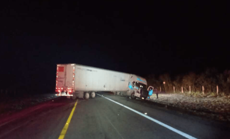 Fuerte accidente en la carretera Monterrey-Nuevo Laredo deja tres muertos