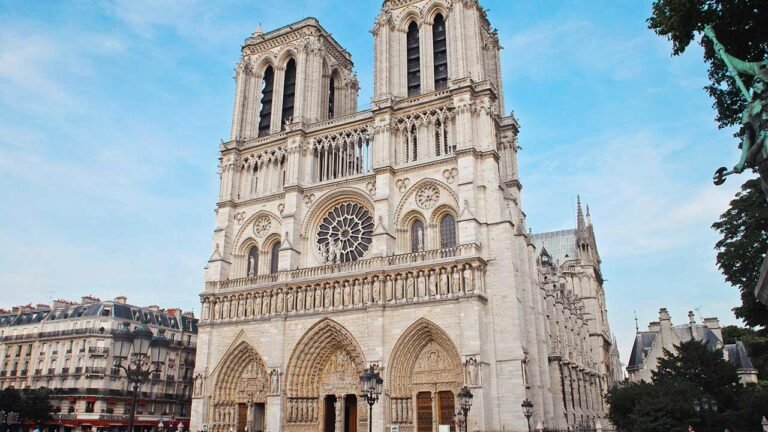 Notre Dame, la catedral más famosa recupera su piedra blanca