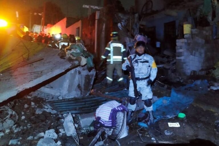 GN activa Plan DN-III-E en zona de explosión en Chimalhuacán, Edomex