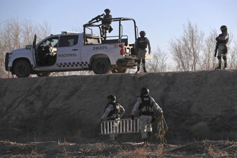 Inician patrullajes en la frontera con EE.UU. para frenar el tráfico de fentanilo