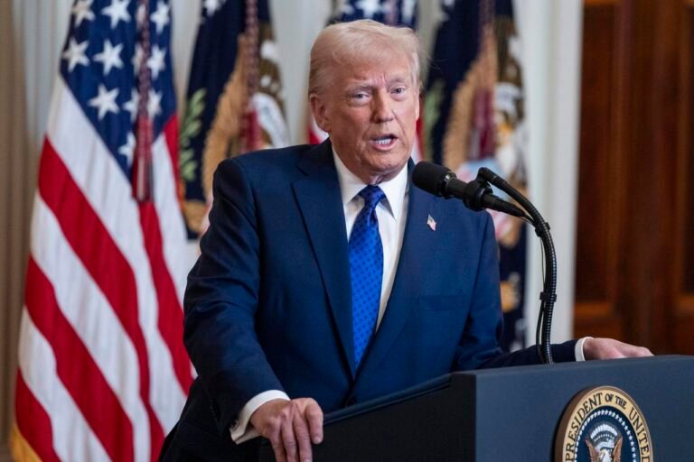 Trump cierra la puerta al petróleo venezolano y arremete contra Biden