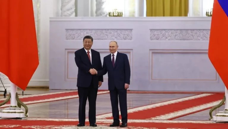 ‘Amigos de acero’: Xi Jinping y Putin se comprometen a permanecer juntos frente a EU